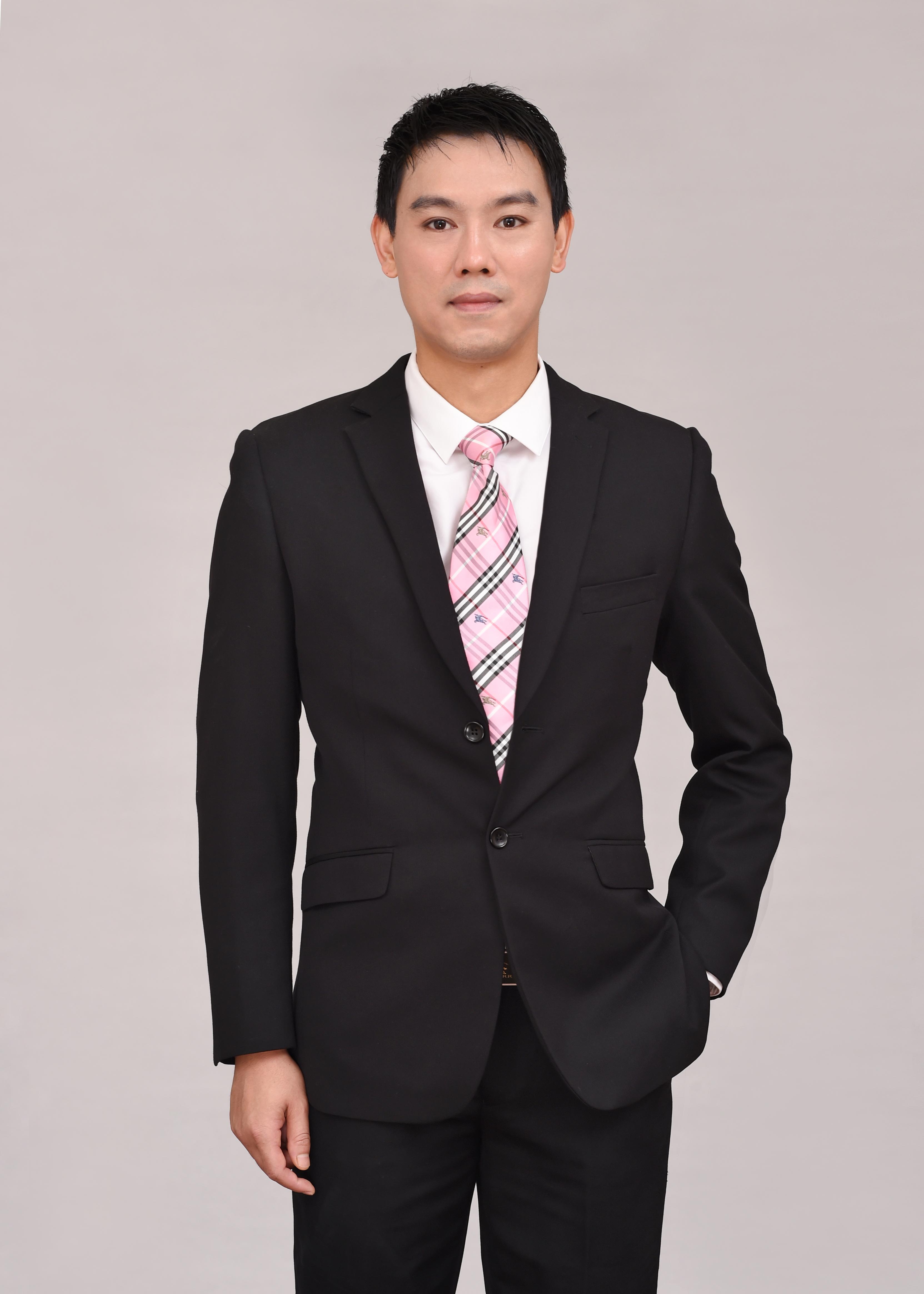 王兰英 灯光与摄影艺术负责人